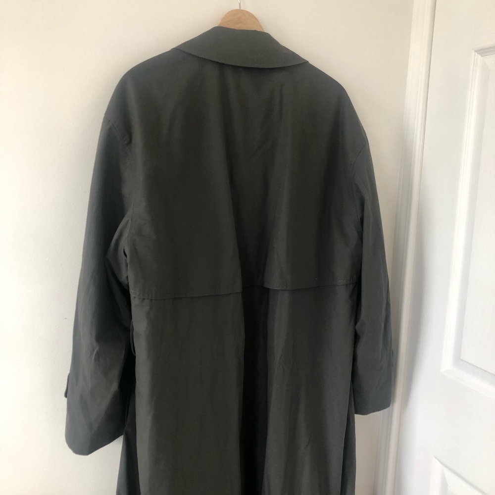 London Fog trench coat - Picture 4 of 6